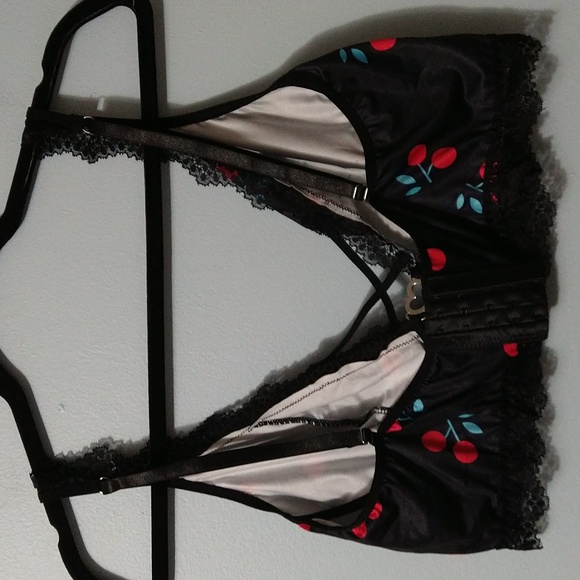 Black Lace Trim Sexy Cherry Print Bralette Size 2XL - Picture 2 of 12
